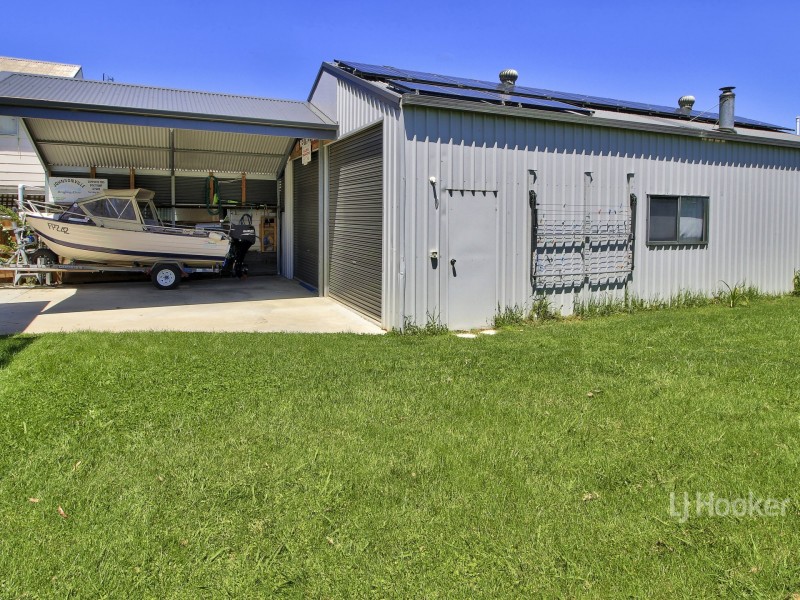 24 Punt Road, Johnsonville VIC 3902