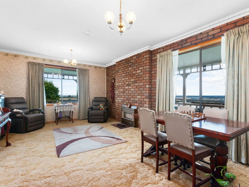 9 Pheasant Track, Granite Rock VIC 3875