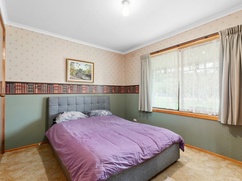 9 Pheasant Track, Granite Rock VIC 3875