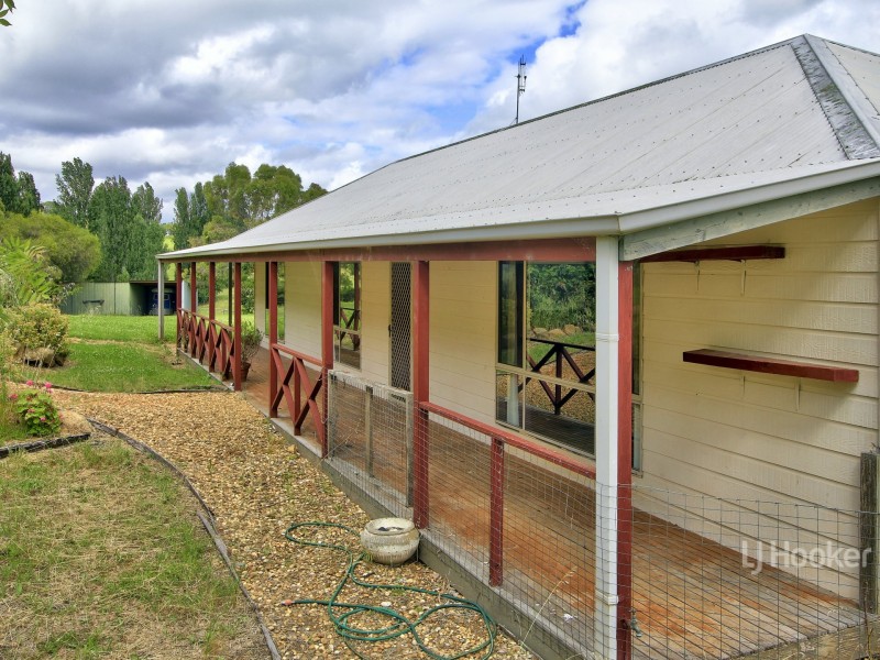 15 Shields Road, Lucknow VIC 3875