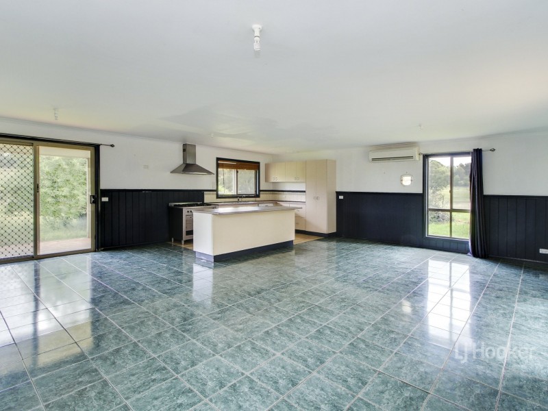 15 Shields Road, Lucknow VIC 3875