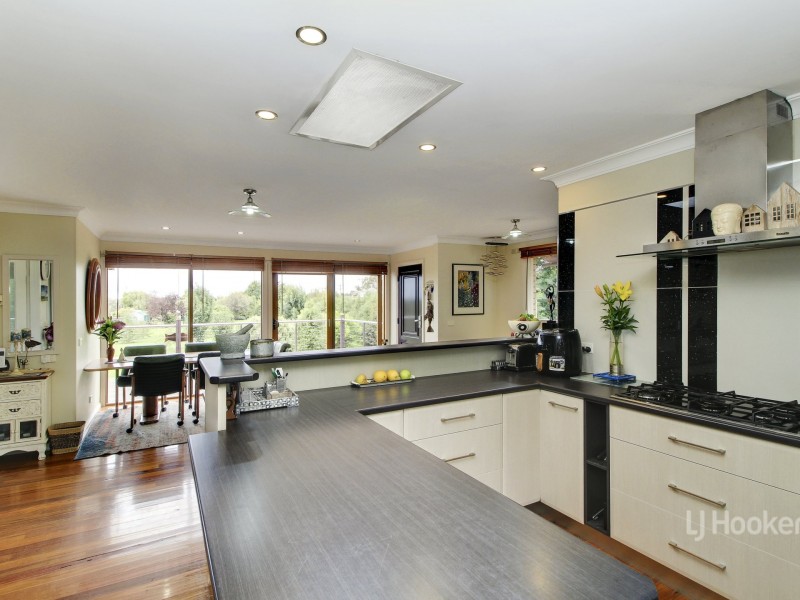 49 – 51 Robb Street, Bairnsdale VIC 3875