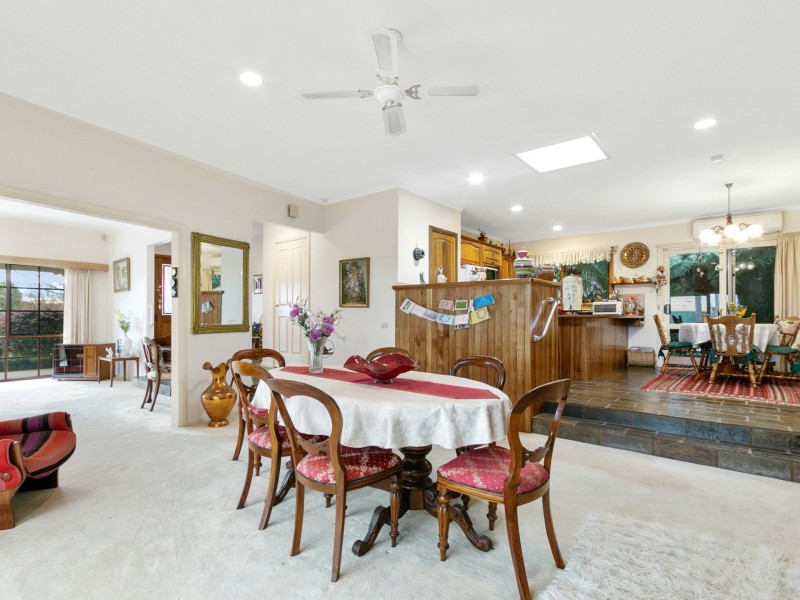 12 Llewelyn Court, Bairnsdale VIC 3875