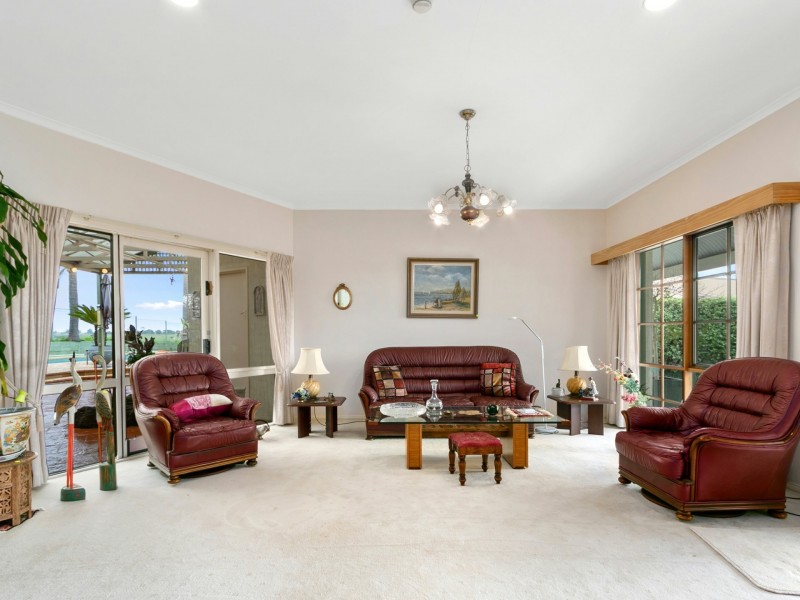 12 Llewelyn Court, Bairnsdale VIC 3875