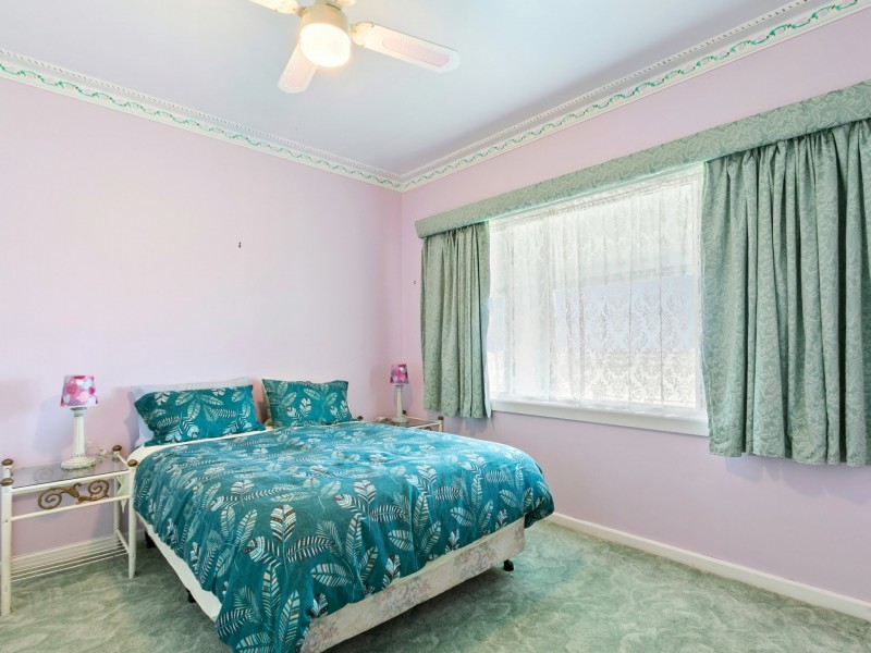 15 Bellevue Road, Wy Yung VIC 3875