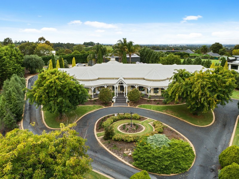 36 Clifton Terrace, Wy Yung VIC 3875