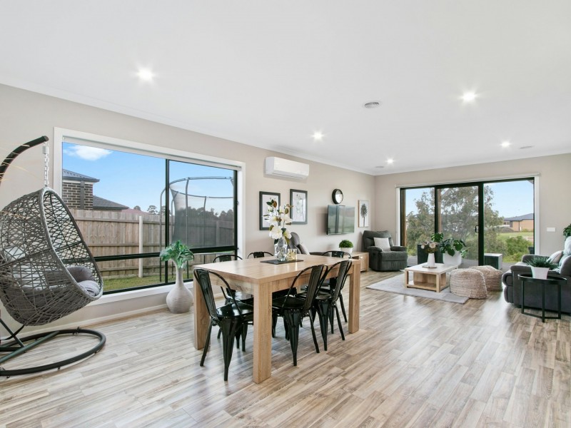 34 Phoebes Way, Eastwood VIC 3875