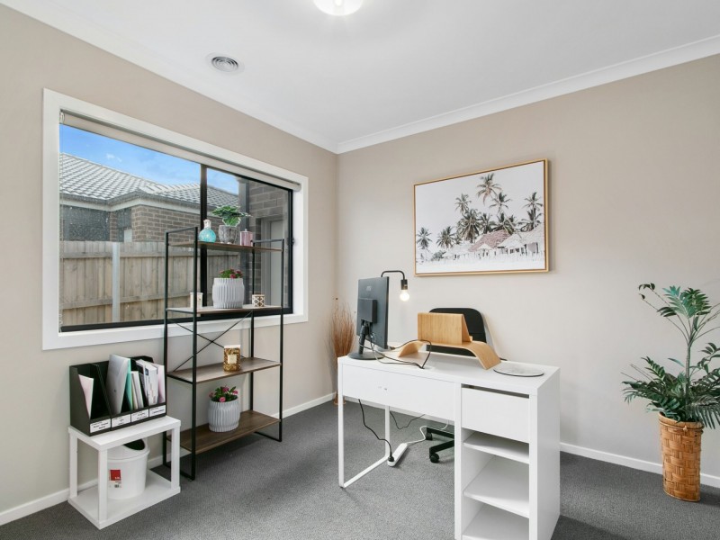 34 Phoebes Way, Eastwood VIC 3875