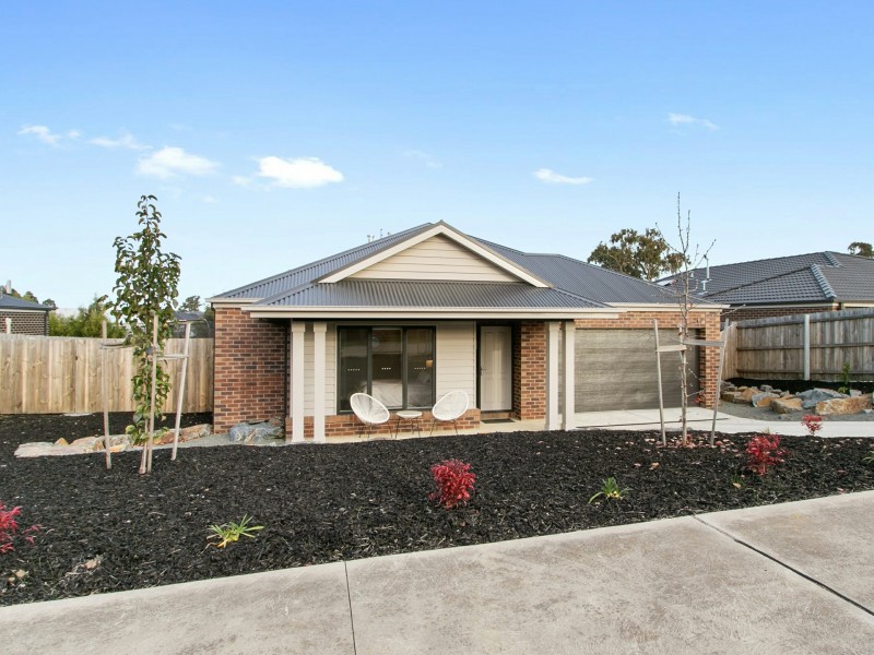 34 Phoebes Way, Eastwood VIC 3875