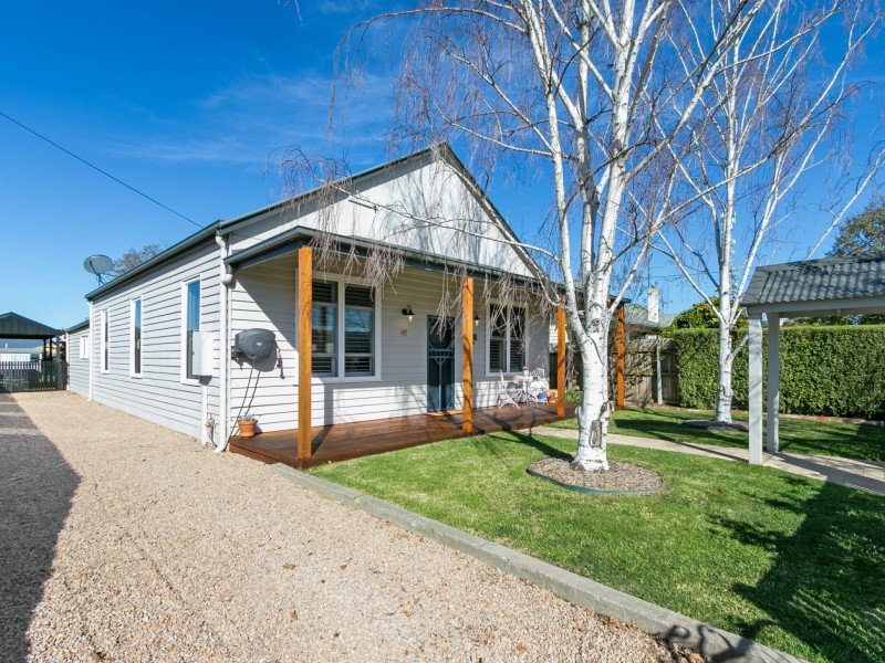 47 Francis Street, Bairnsdale VIC 3875