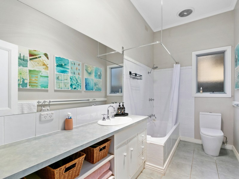 47 Francis Street, Bairnsdale VIC 3875