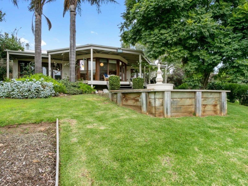 8 Riley Street, Bairnsdale VIC 3875