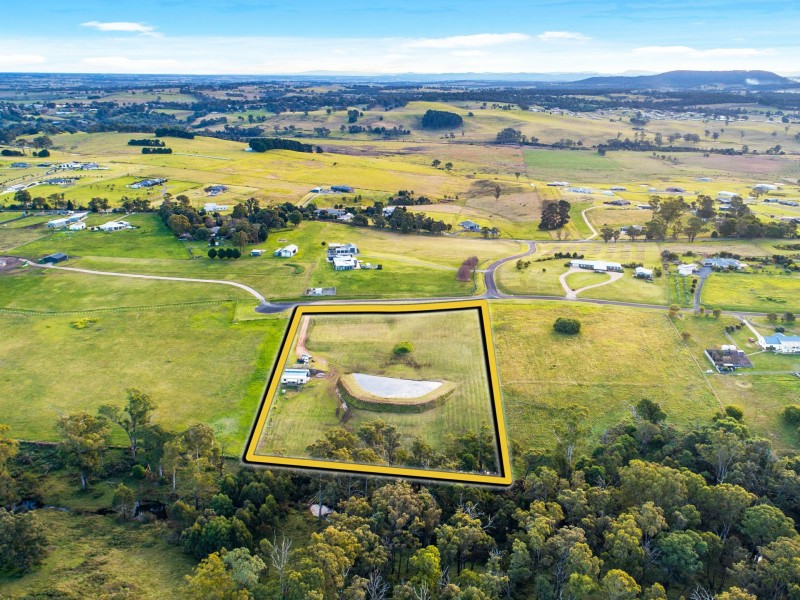 75 Kingsley Drive, Wy Yung VIC 3875