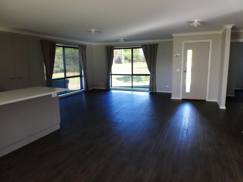 9 Rustic Place, Bairnsdale VIC 3875