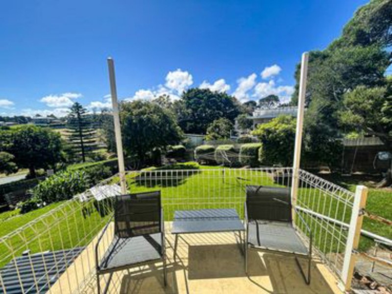 26b Bung Yarnda Court, Lakes Entrance VIC 3909
