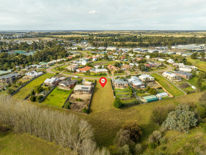 41 Harnham Drive, Bairnsdale VIC 3875