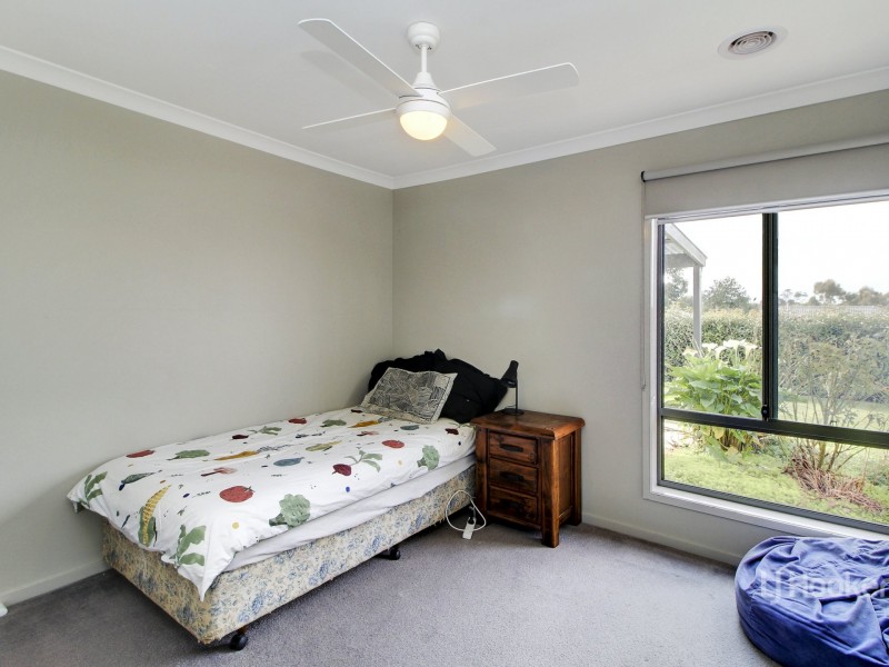 120 Flinns Road, Eastwood VIC 3875