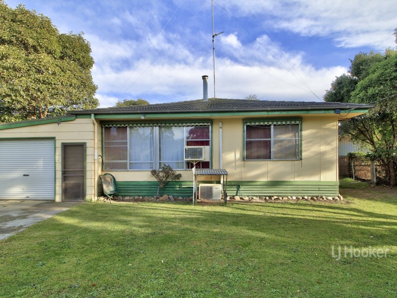 22 Cameron Crescent, Bairnsdale VIC 3875