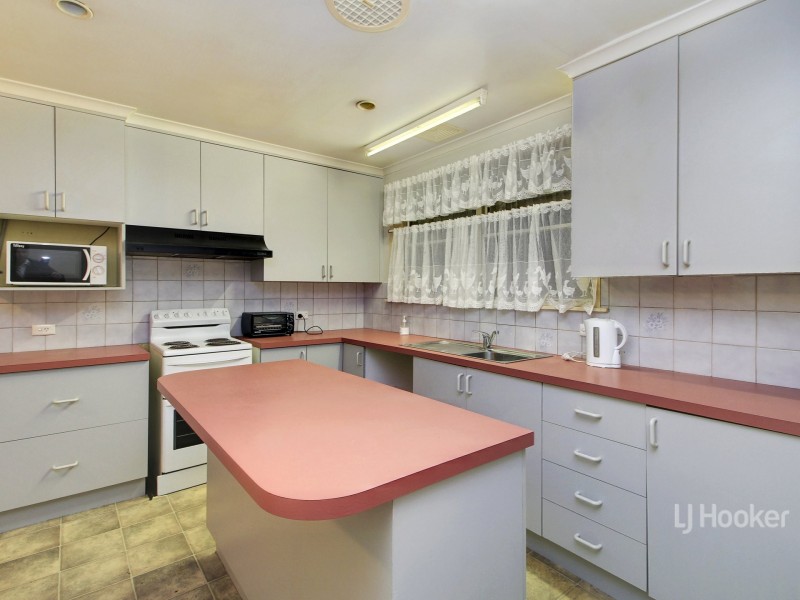 22 Cameron Crescent, Bairnsdale VIC 3875