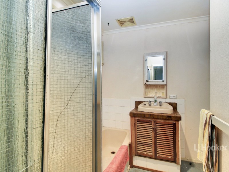 22 Cameron Crescent, Bairnsdale VIC 3875