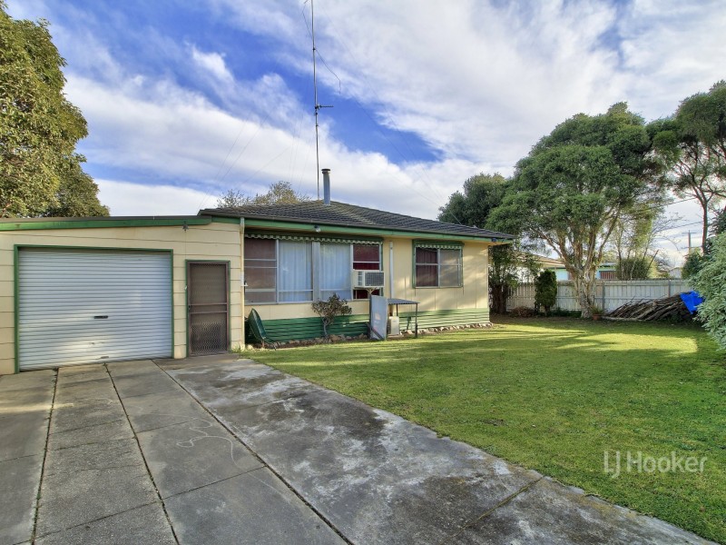22 Cameron Crescent, Bairnsdale VIC 3875