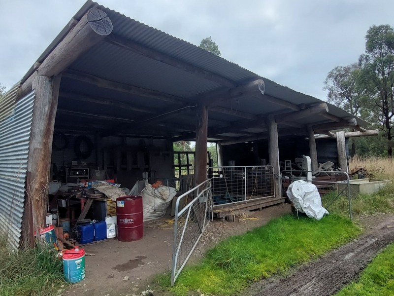 120 Roberts Road, Buchan South VIC 3885