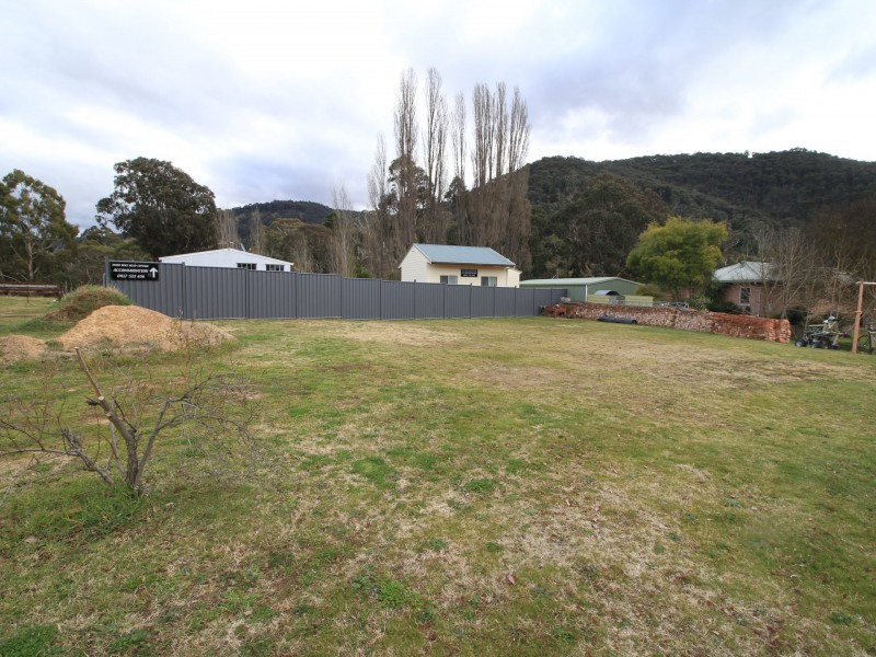 15 Creek Street, Omeo VIC 3898