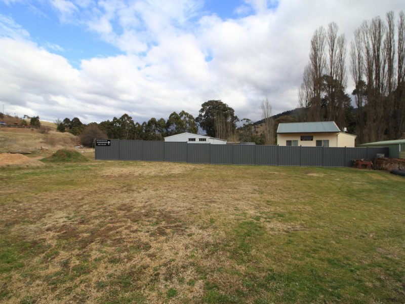 15 Creek Street, Omeo VIC 3898