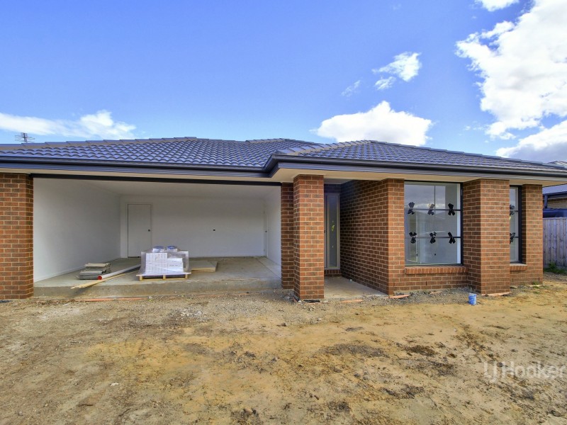 19 Whipbird Street, Bairnsdale VIC 3875