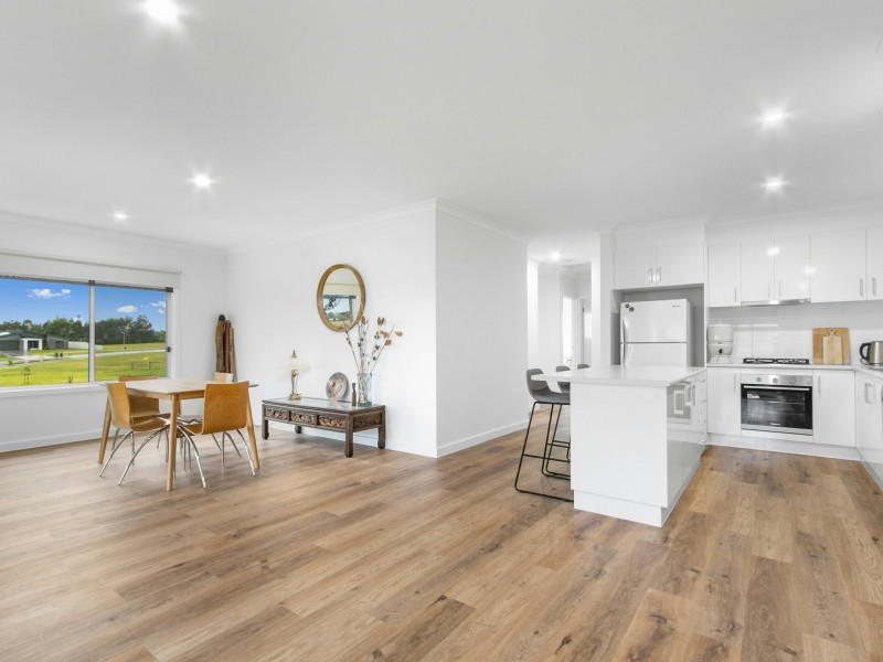 10 Southon Terrace, Nicholson VIC 3882