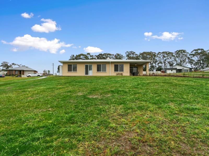 10 Southon Terrace, Nicholson VIC 3882