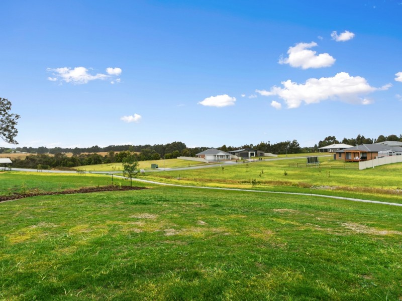 10 Southon Terrace, Nicholson VIC 3882