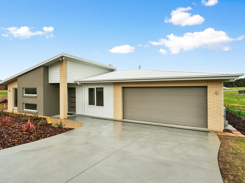 10 Southon Terrace, Nicholson VIC 3882