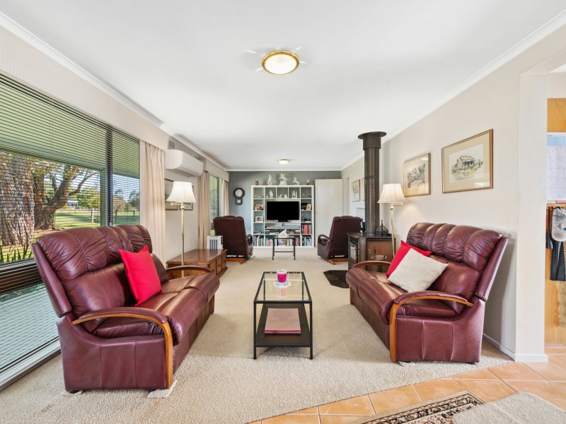 100 Hoyt Street, Lindenow VIC 3865