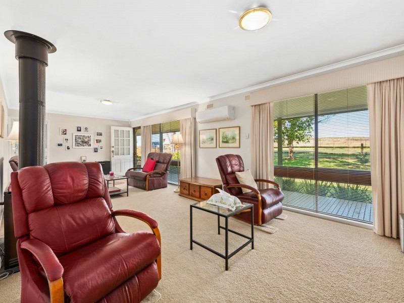 100 Hoyt Street, Lindenow VIC 3865