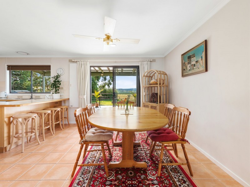 100 Hoyt Street, Lindenow VIC 3865