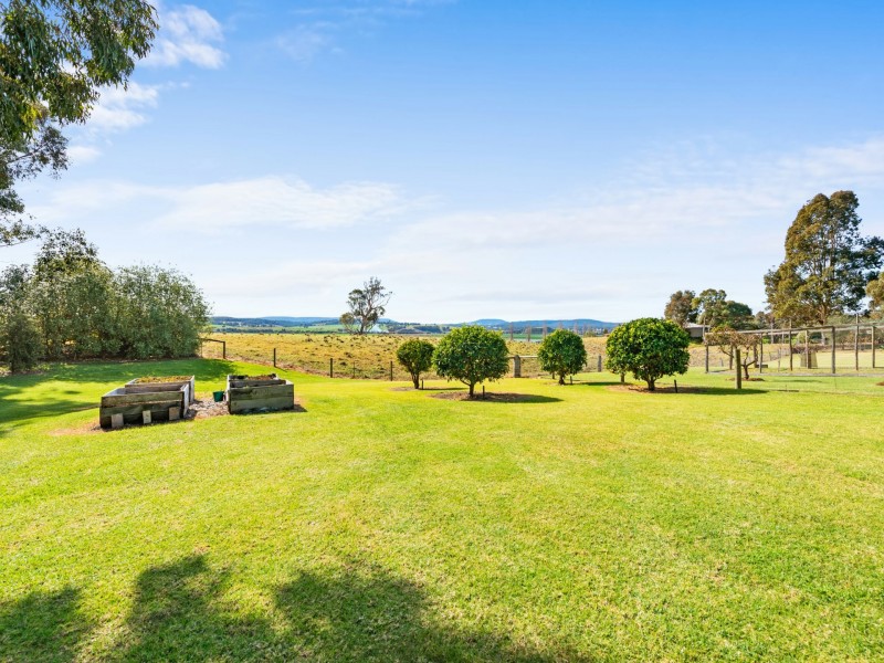 100 Hoyt Street, Lindenow VIC 3865