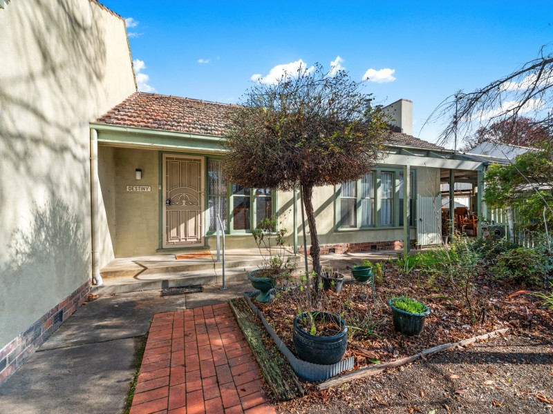 24 Grant Street, Bairnsdale VIC 3875