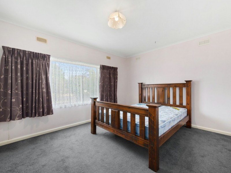 82 Goold Street, Bairnsdale VIC 3875