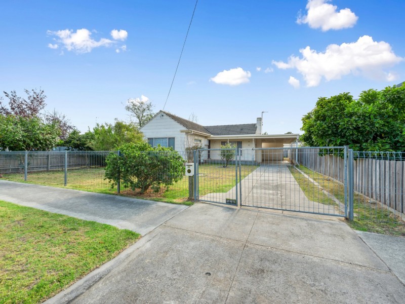 82 Goold Street, Bairnsdale VIC 3875