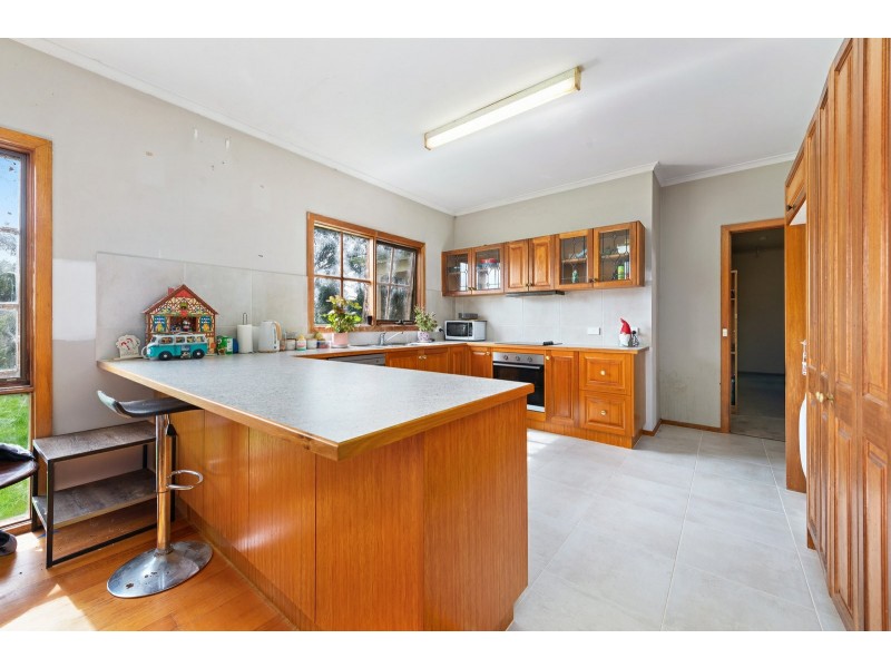 50 Dumont Drive, Mount Taylor VIC 3875