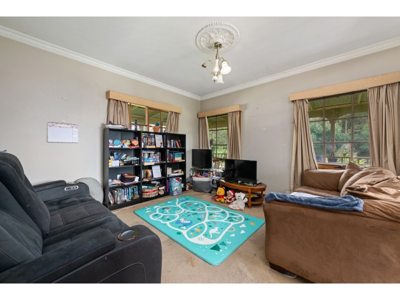 50 Dumont Drive, Mount Taylor VIC 3875