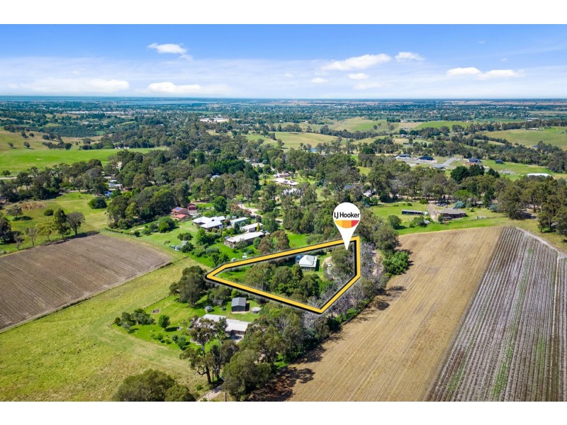 50 Dumont Drive, Mount Taylor VIC 3875