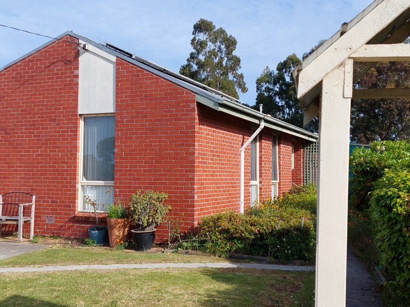 21 Cameron Crescent, East Bairnsdale VIC 3875