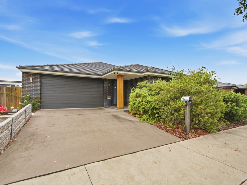 36 Shannon Boulevard, Bairnsdale VIC 3875