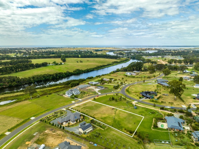 5 Parkside Drive, Nicholson VIC 3882