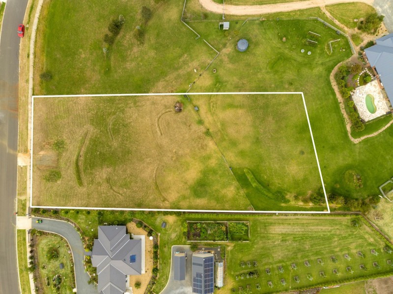 5 Parkside Drive, Nicholson VIC 3882