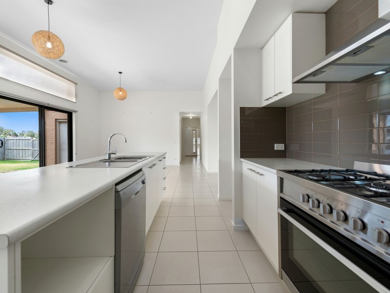 1 Cranes Terrace, Eastwood VIC 3875