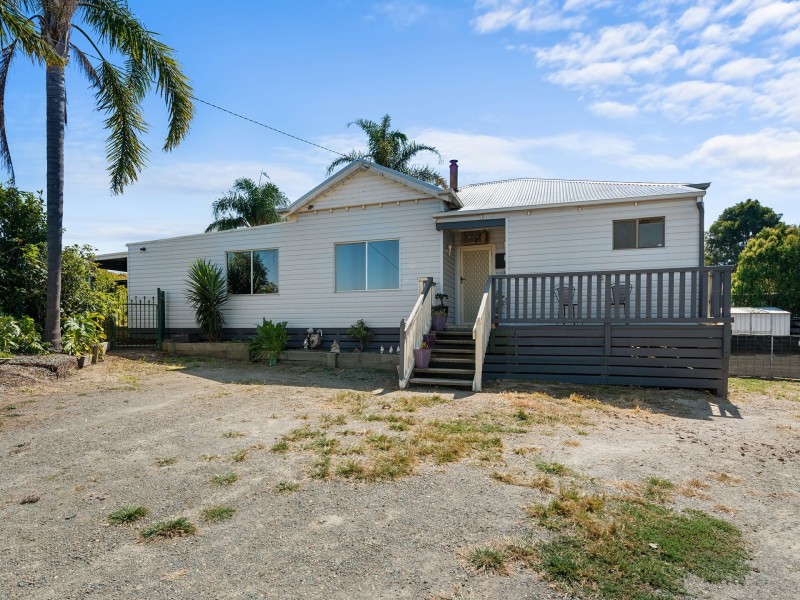 12 Gibbs Place, Bairnsdale VIC 3875