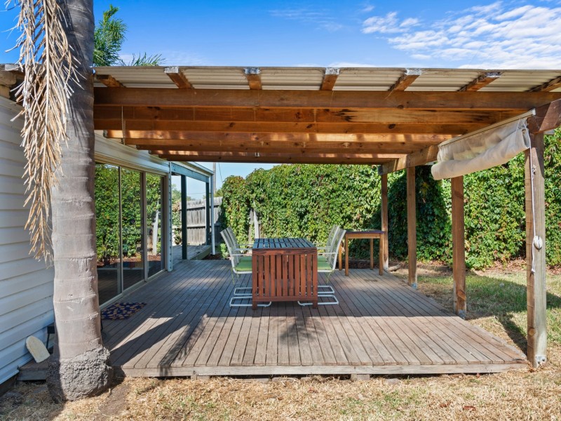 12 Gibbs Place, Bairnsdale VIC 3875